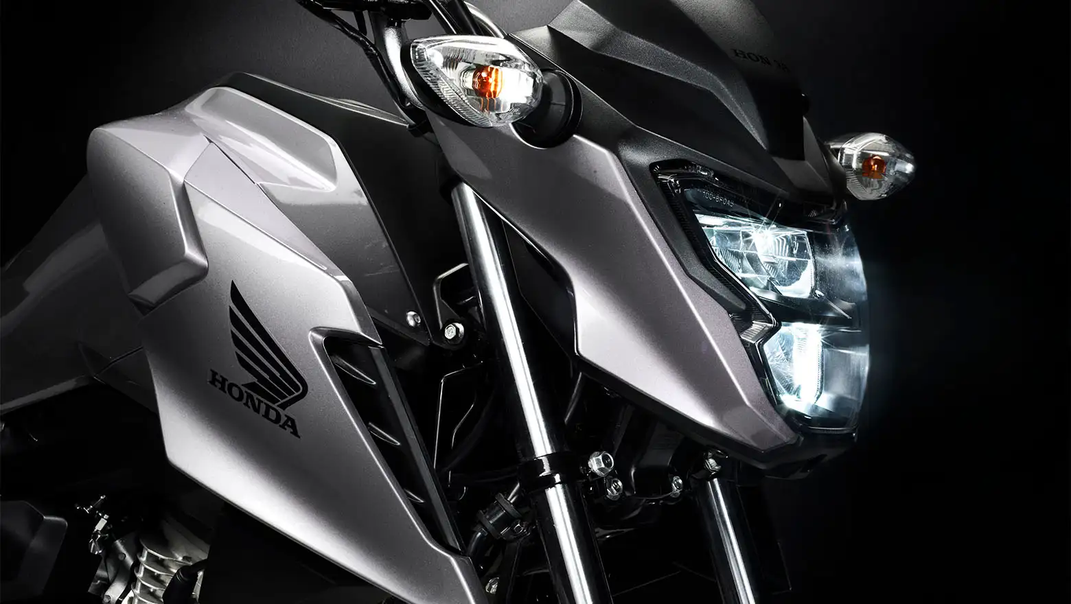 03-Farol-da-moto-honda-cg-160-fan-_0