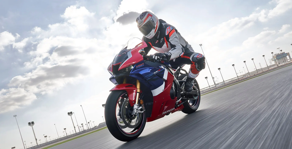 main_webp_comprar-cbr-1000rr-r-fireblade-sp-30th-anniversary-edition-2024_a07596618e.png